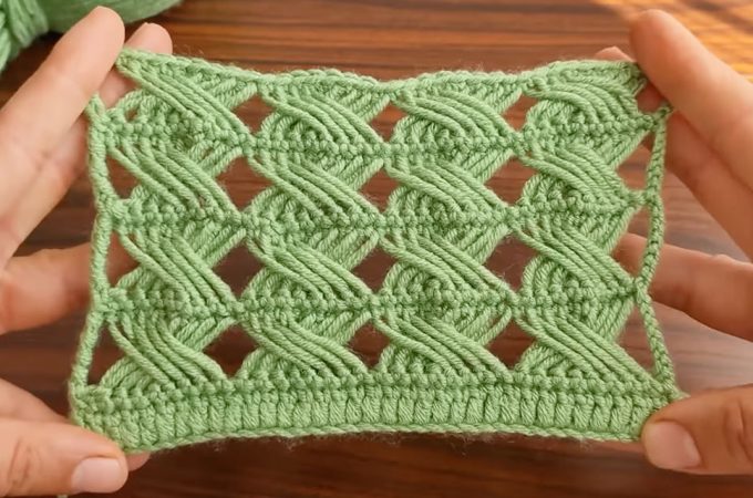 Broomstick Lace Variation Featured - This article delves into a captivating Broomstick lace variation, providing insights and guidance for crocheters eager to master this exquisite technique.