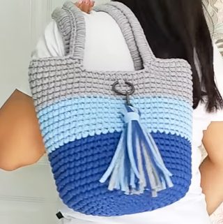 Crochet Shopper Bag Featured - When it comes to blending style, sustainability, and practicality, nothing quite beats the charm of a crochet shopper bag.